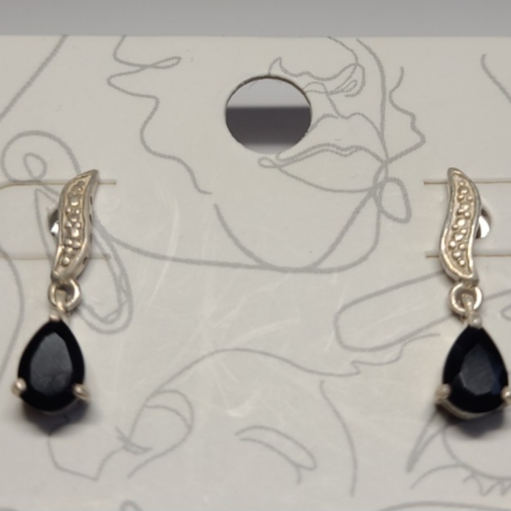 AVON Vintage Sterling Silver Onxy earrings